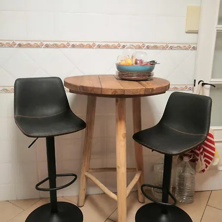 Spanish Steps Apartment *